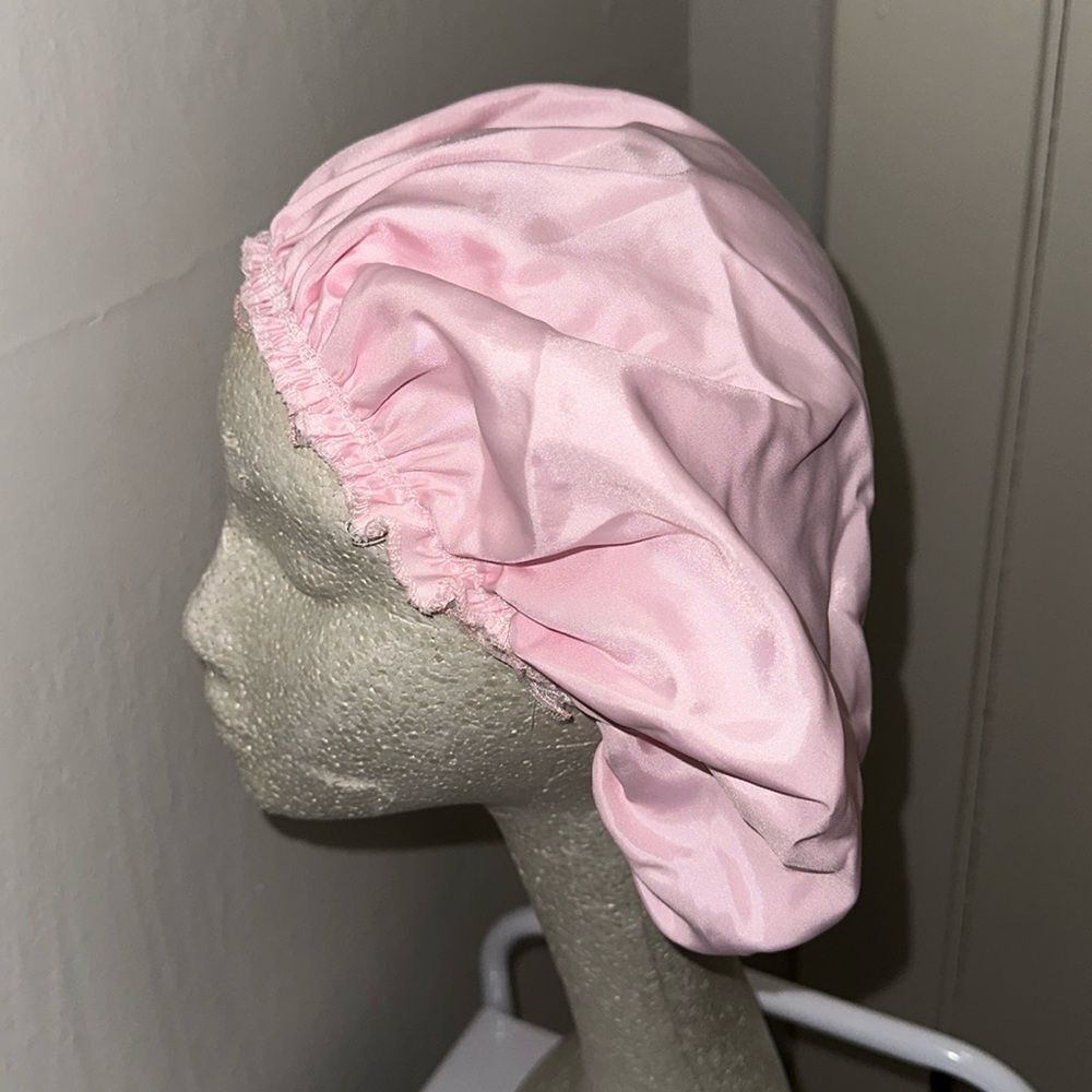 Pink satin sleep bonnet/cap‎